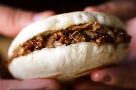  Le Rou Jia Mo: Savoureux Sandwich à la Chèvre et Explosion de Saveurs Picardes !