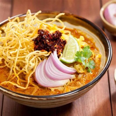  Khao Soi: Un Fusion Savoureuse de Curry et de Nouilles au Coeur de Chiang Mai !